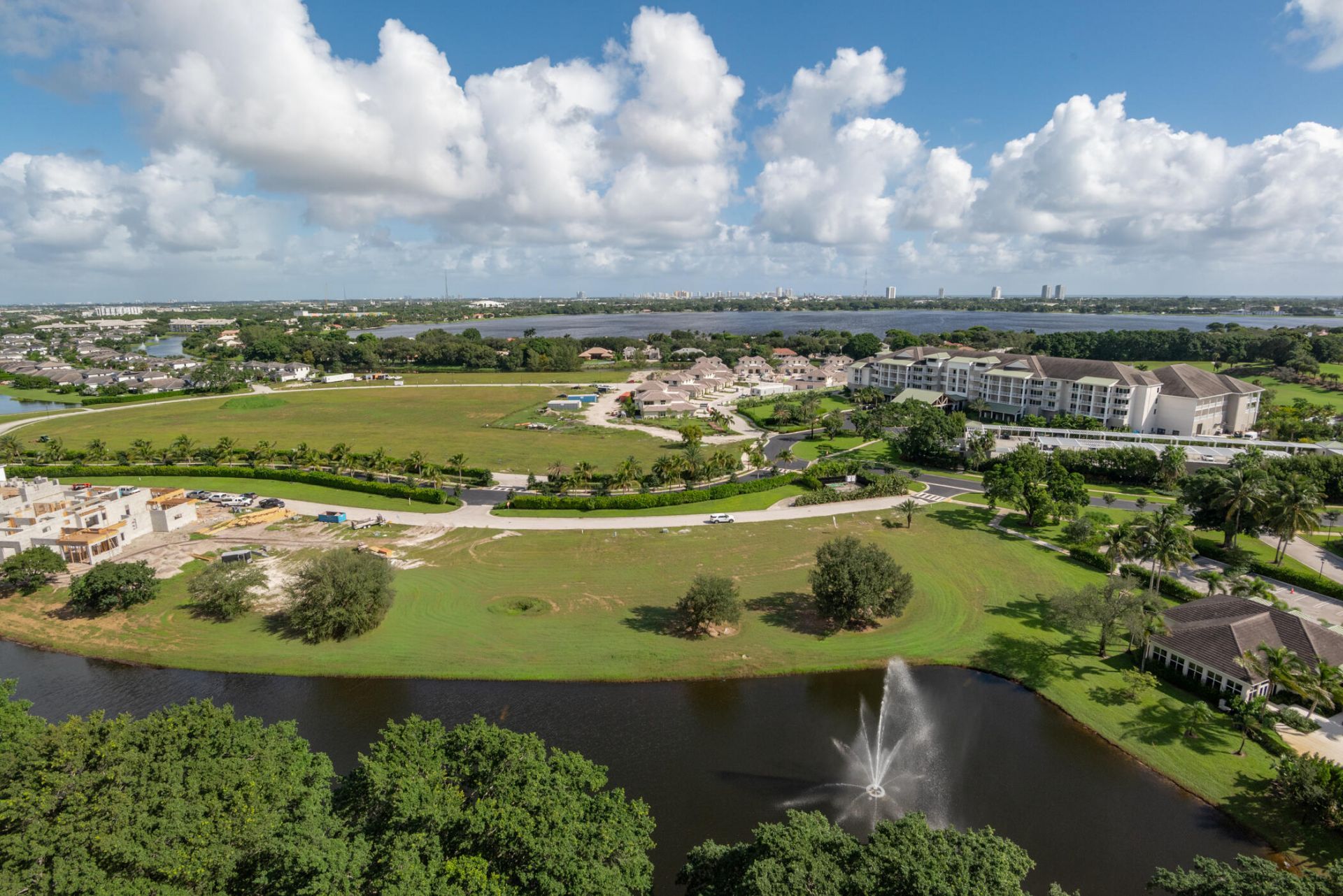 2480 Presidential Way, Unit 1804, West Palm Beach, FL 33401 Photo