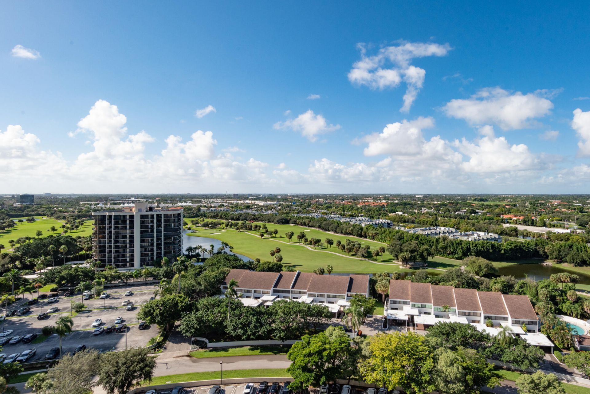 2480 Presidential Way, Unit 1804, West Palm Beach, FL 33401 Photo