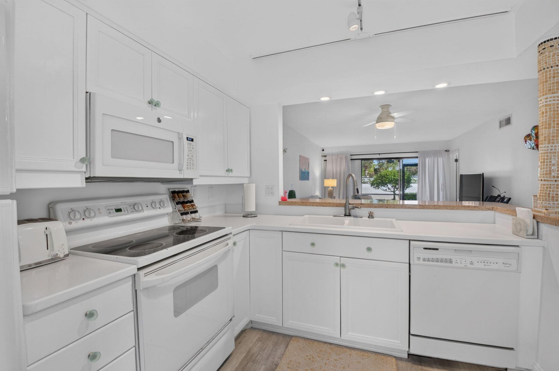 55 Tropic Isle Drive, Unit 33D, Delray Beach, FL 33483 Photo