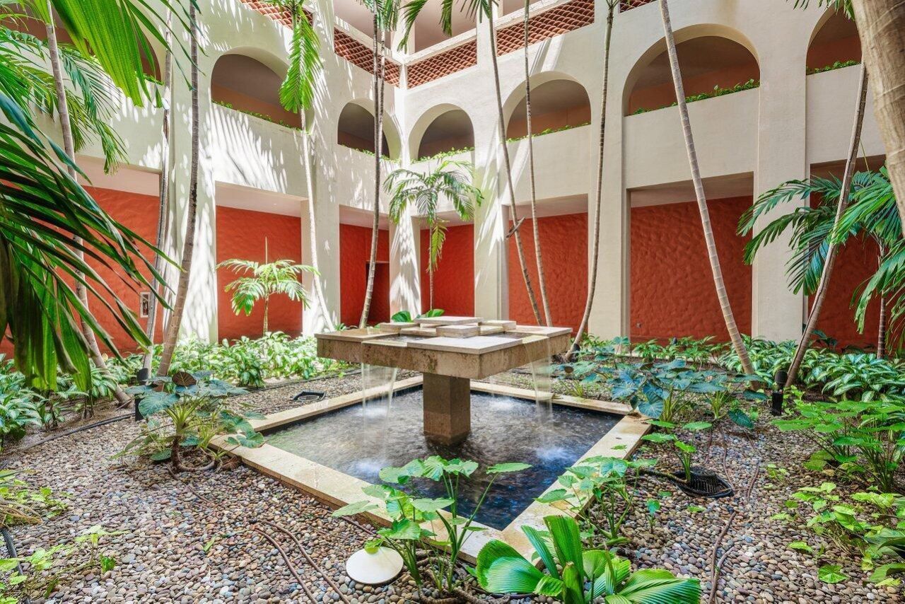 2 N Breakers Row, Unit N PH4, Palm Beach, FL 33480 Photo