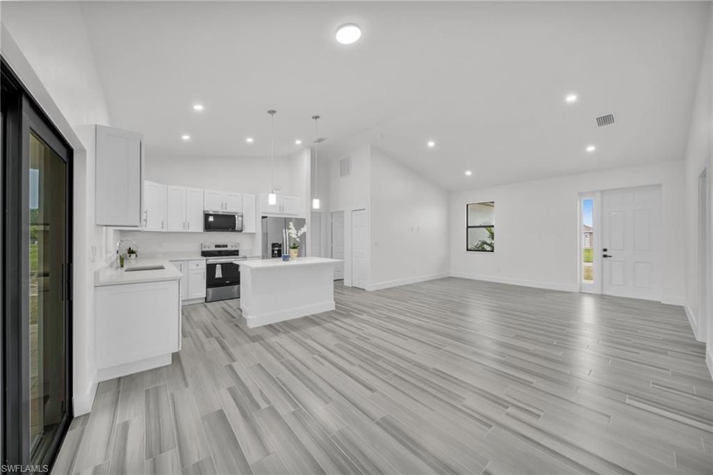 2836 NW 5th Ter, Cape Coral, FL 33993 Photo