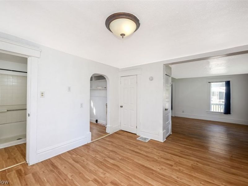 260 E York Street, Akron, OH 44310 Photo 20