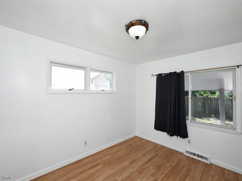 260 E York Street, Akron, OH 44310 Photo 25