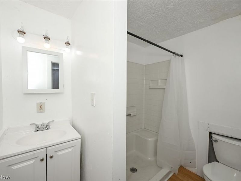 260 E York Street, Akron, OH 44310 Photo 35