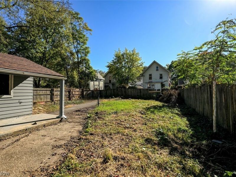 260 E York Street, Akron, OH 44310 Photo 6