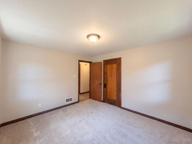 966 Oakland Avenue, Cincinnati, OH 45205 Photo 11