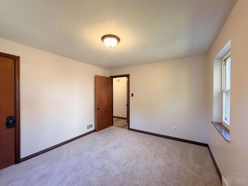 966 Oakland Avenue, Cincinnati, OH 45205 Photo 14