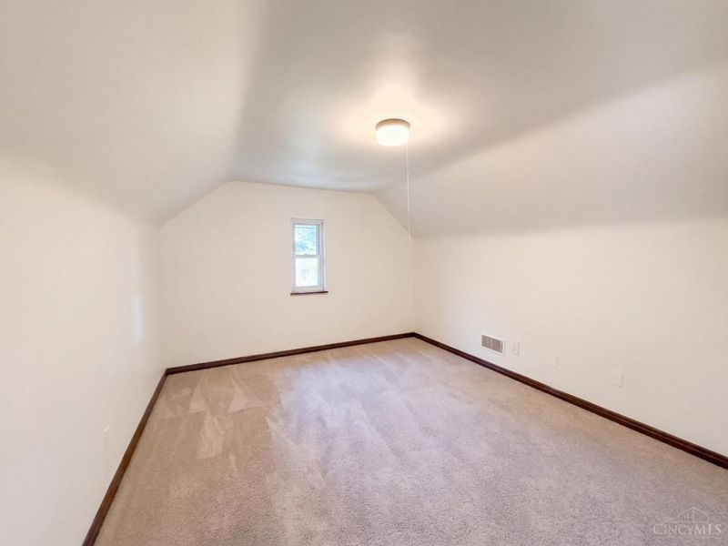 966 Oakland Avenue, Cincinnati, OH 45205 Photo 15