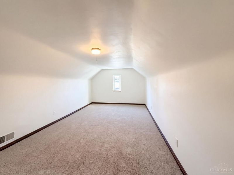 966 Oakland Avenue, Cincinnati, OH 45205 Photo 16