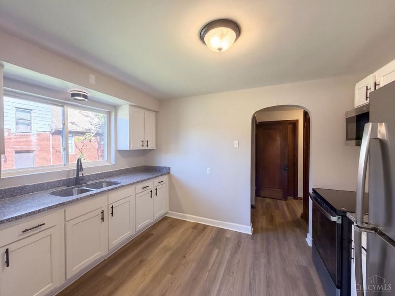 966 Oakland Avenue, Cincinnati, OH 45205 Photo 7