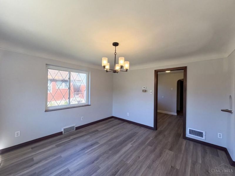 966 Oakland Avenue, Cincinnati, OH 45205 Photo 9
