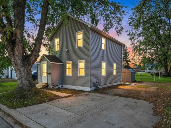 109 PECOR STREET, Oconto, WI 54153