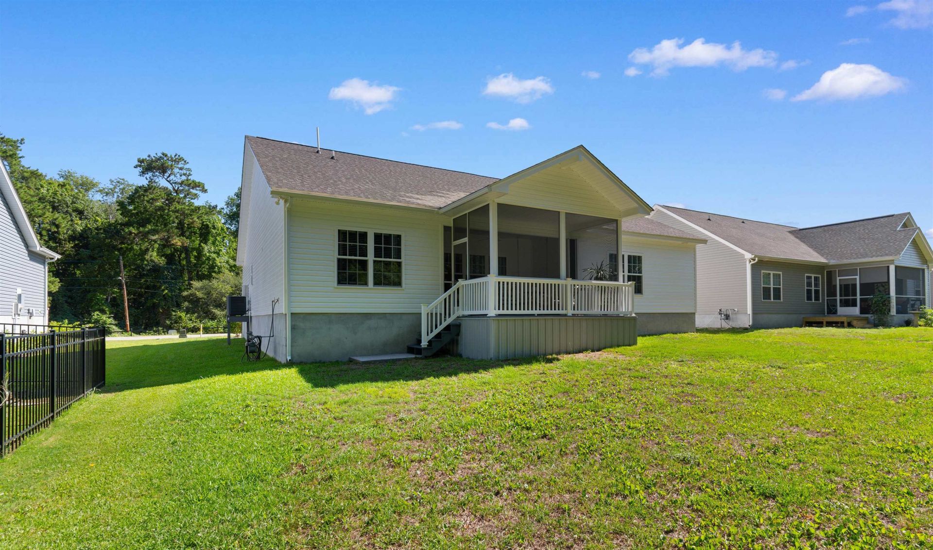 527 Charlton Blvd. Photo 35