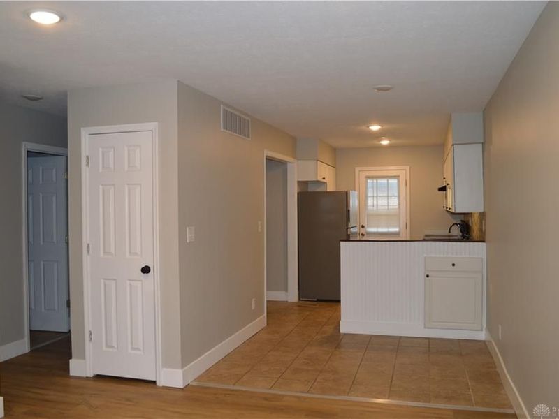 8494 Woodgrove Drive, Washington Township, OH 45458 Photo 3