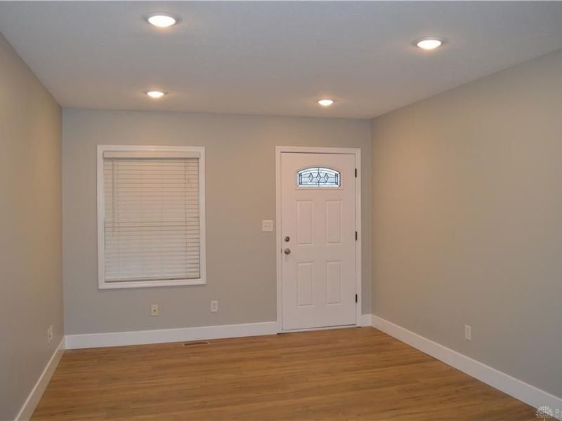 8494 Woodgrove Drive, Washington Township, OH 45458 Photo 5