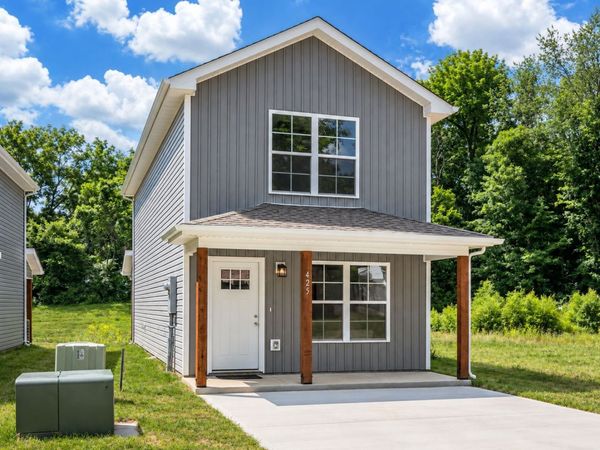 425 Via Drive , Clarksville, TN 37043