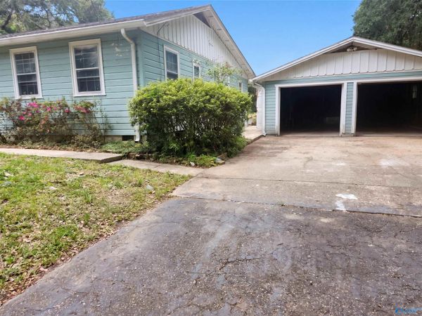 4604 Oak Ridge Road, Mobile, AL 36609