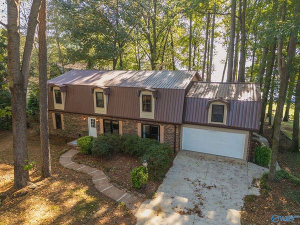 5 Lake Breeze, Guntersville, AL 35976