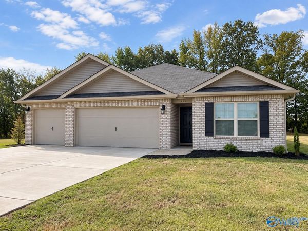 150 Meadow Ridge Drive, Hazel Green, AL 35750