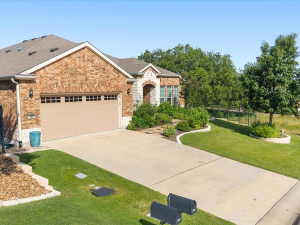205 Old Blue Mountain LN, Georgetown, TX 78633