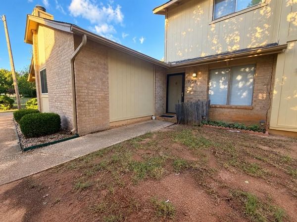 9759 Hefner Village Boulevard, Oklahoma City, OK 73162