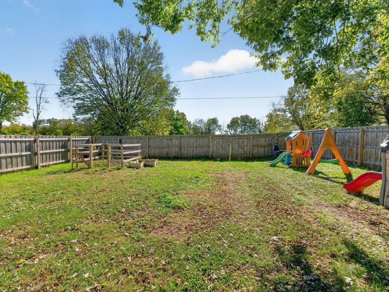 419 E Ohio Street , Circleville, OH 43113 Photo 48