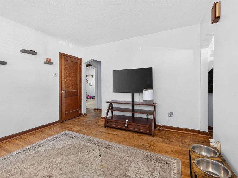419 E Ohio Street , Circleville, OH 43113 Photo 8