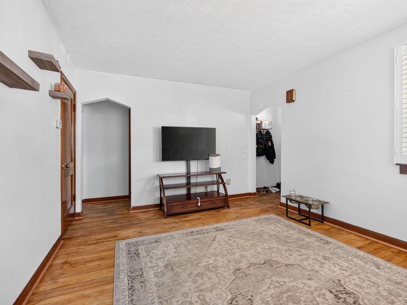 419 E Ohio Street , Circleville, OH 43113 Photo 9