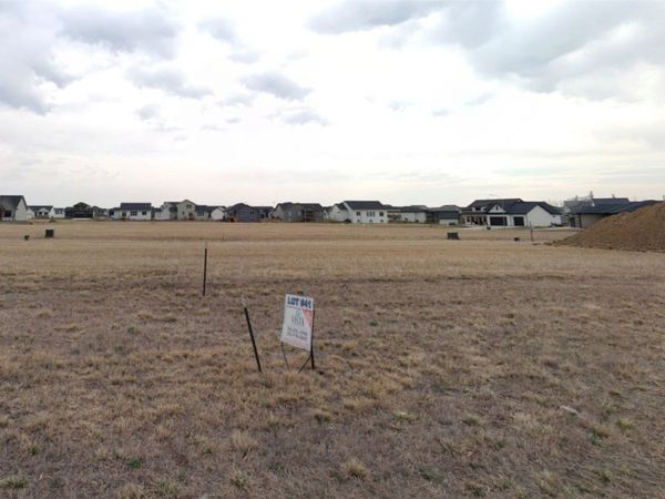 1109 Meadowland Court NW, Bondurant, IA 50035