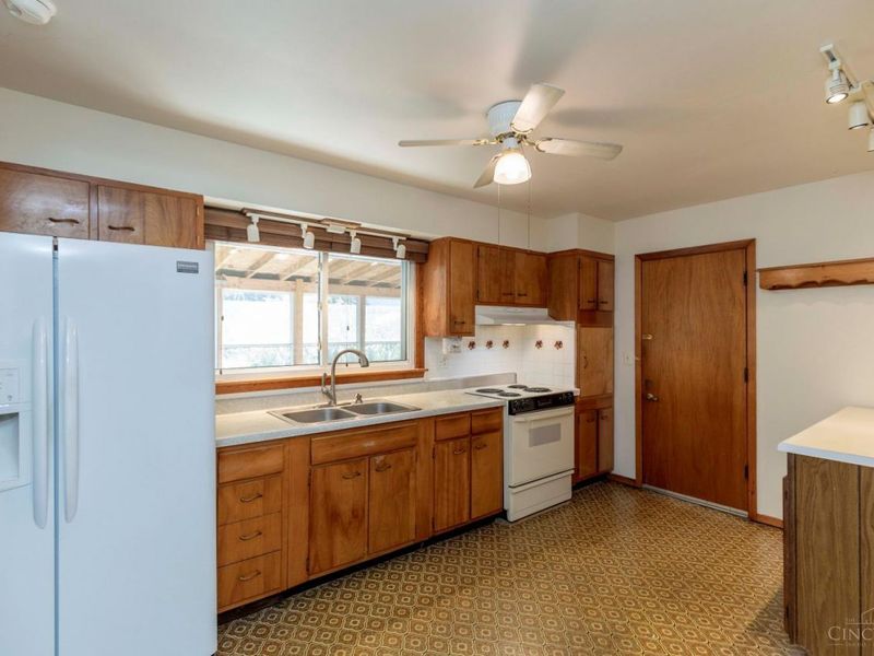 92 Michigan Avenue, Wilmington, OH 45177 Photo 6
