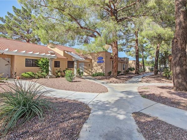 2851 S Valley View Boulevard , Unit 1081, Las Vegas, NV 89102
