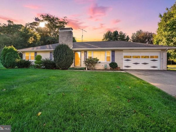 30 CHARLES AVENUE , STEWARTSTOWN, PA 17363