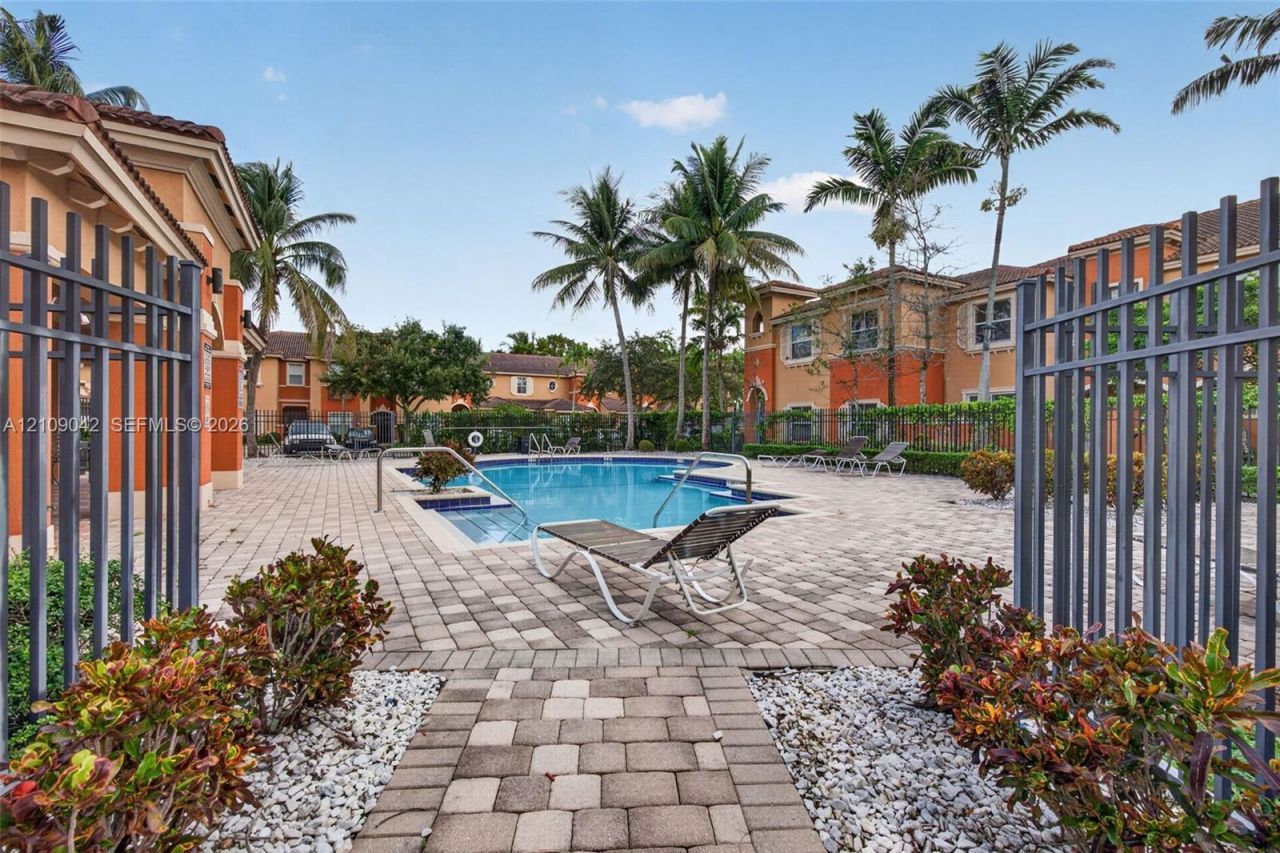 2657 SW 121st Ter , Unit 703, Miramar, FL 33025 Photo