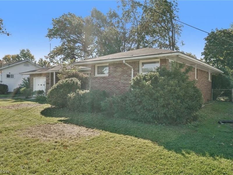 1409 W 40th Street, Lorain, OH 44053 Photo 3