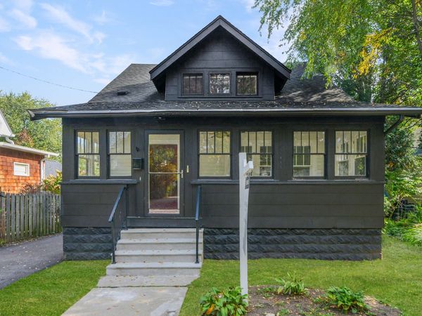 724 S 5th Street , St. Charles, IL 60174