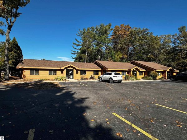 1753 Barlow Street, Traverse City, MI 49686