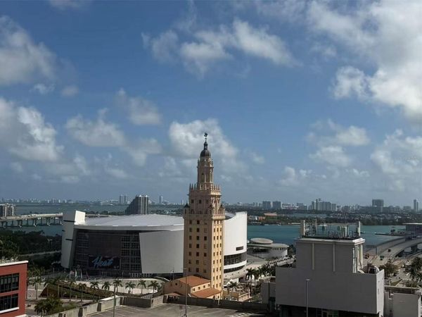 121 NE 5TH STREET, Unit 1413, MIAMI, FL 33132