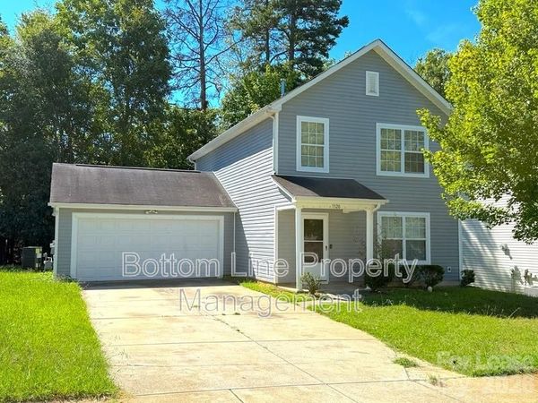 1320 Ben Livingston Road , Charlotte, NC 28214