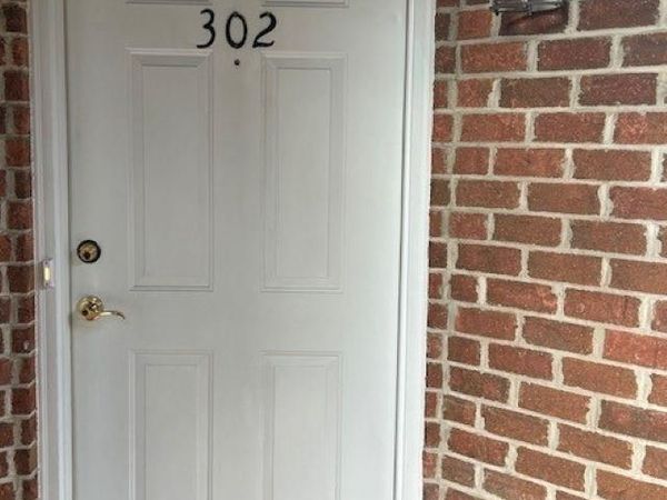 1129 ROBIN HOOD CT, Unit 302, ROCKINGHAM, VA 22801