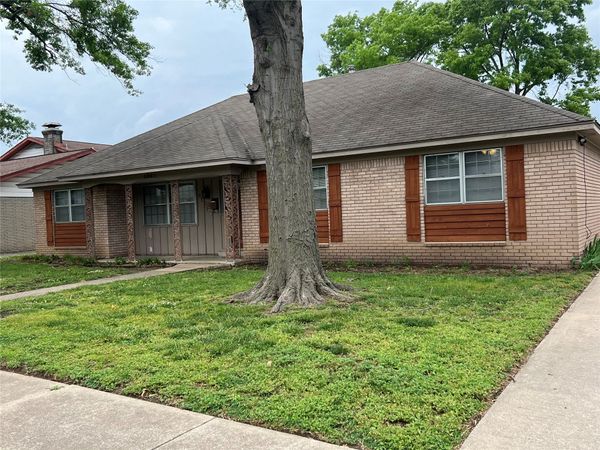 6967 E 18th Street , Tulsa, OK 74112