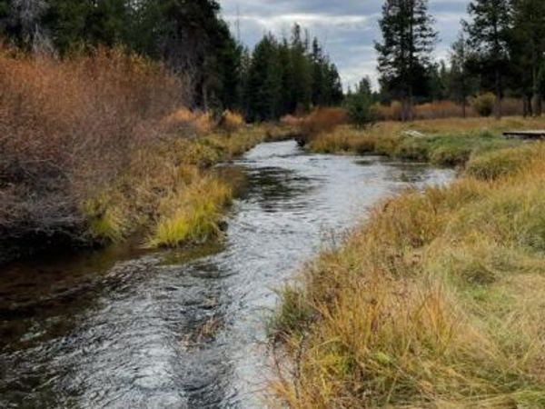 19 Two Rivers Road, Crescent Lake, OR 97733