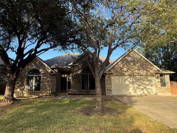 2417 Arbor DR , Round Rock, TX 78681