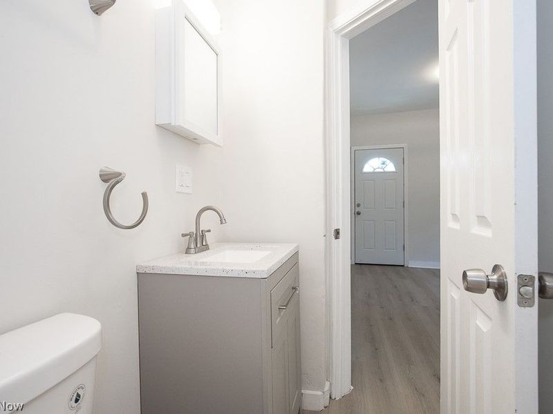 4915 Tillman Avenue, Cleveland, OH 44102 Photo 12