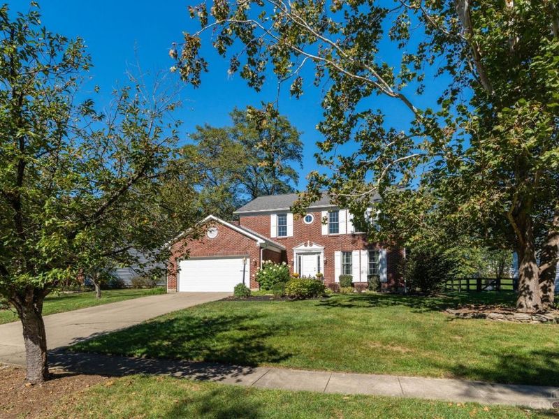 10040 Fox Chase Drive, Loveland, OH 45140 Photo 1