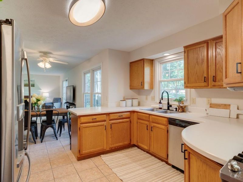 10040 Fox Chase Drive, Loveland, OH 45140 Photo 15