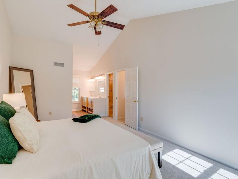 10040 Fox Chase Drive, Loveland, OH 45140 Photo 26