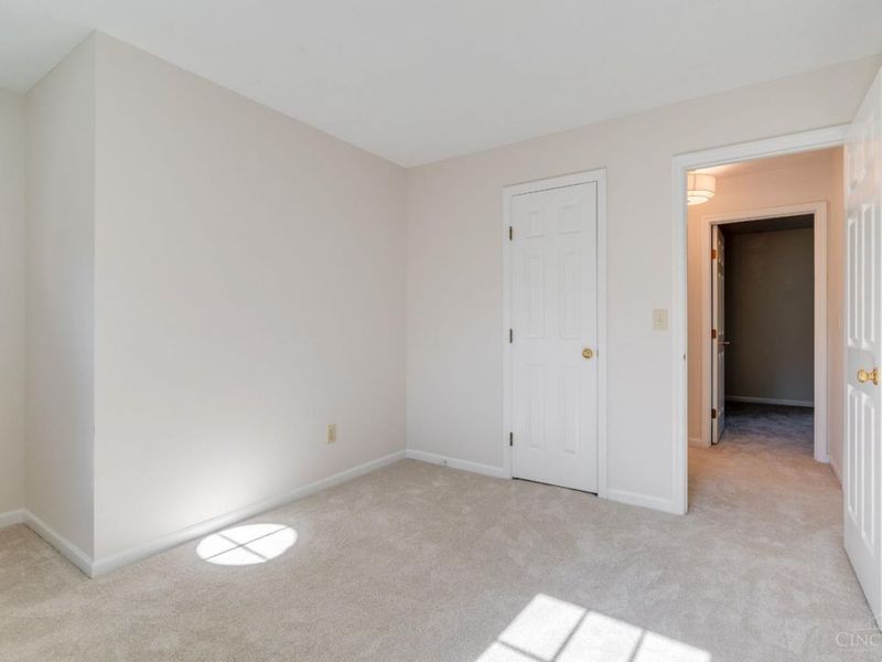10040 Fox Chase Drive, Loveland, OH 45140 Photo 32