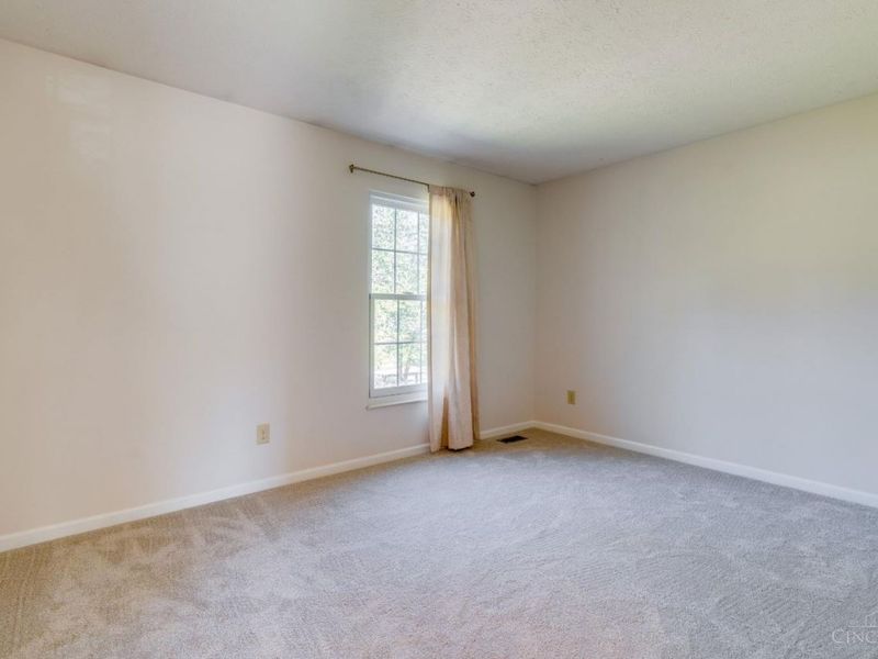 10040 Fox Chase Drive, Loveland, OH 45140 Photo 36