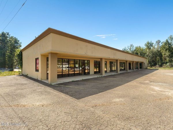 3651 U.s. 49, Mendenhall, MS 39114