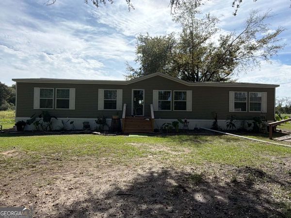 46 Sumner Road, Surrency, GA 31563